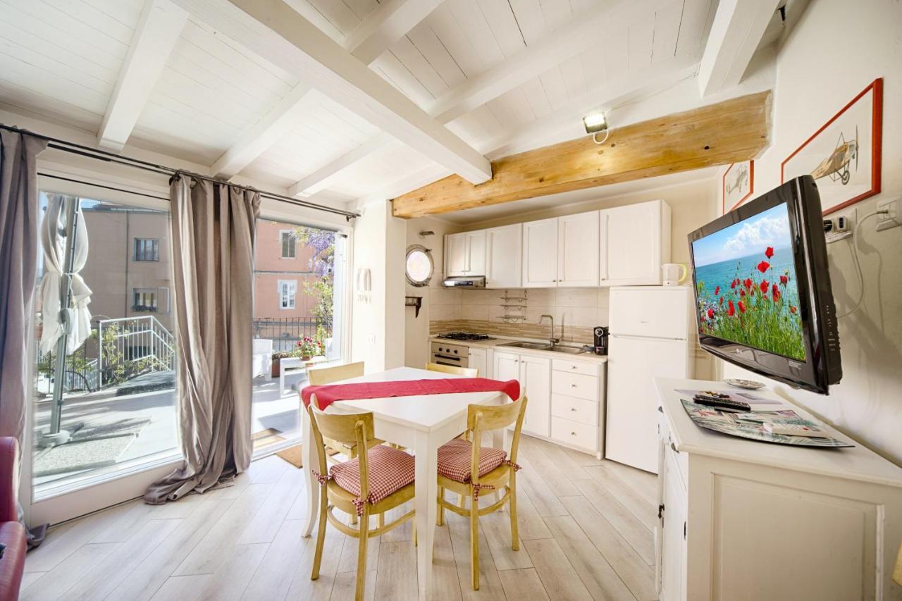 Apartment Center *